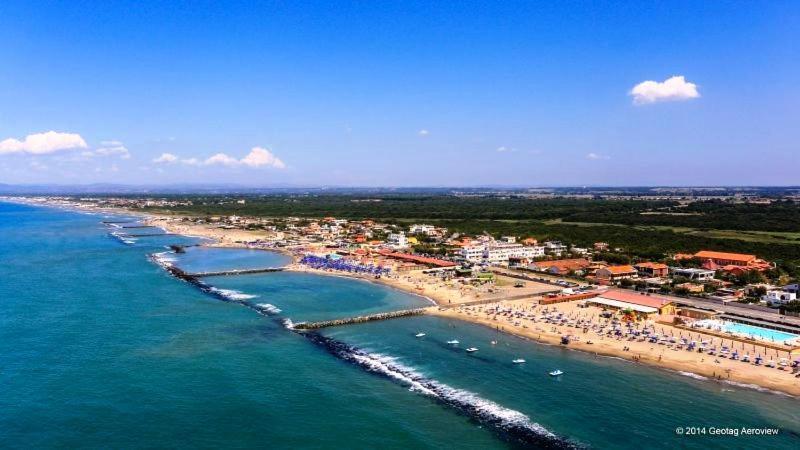科拉雷侯 Claro旅舍 外观 照片